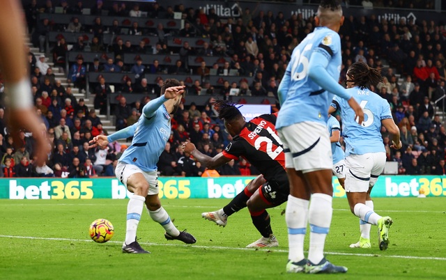 Pep Guardiola thừa nhận Man City xứng đáng thua Bournemouth- Ảnh 3.