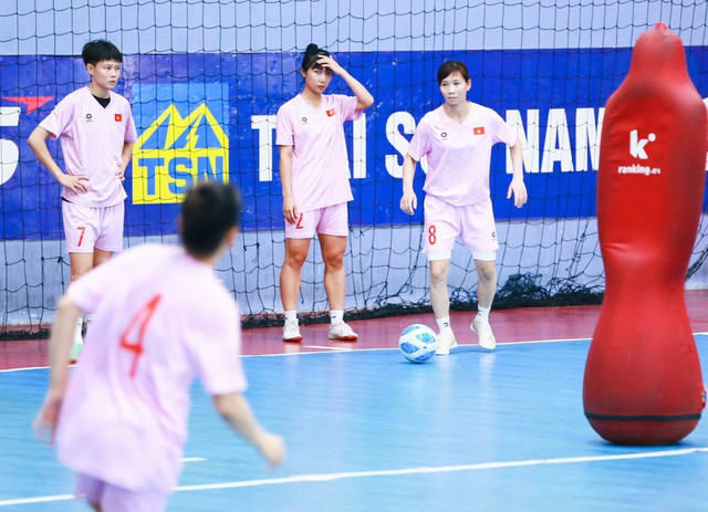 Futsal nữ Việt Nam được đề xuất có hạng mục Quả bóng vàng- Ảnh 2.